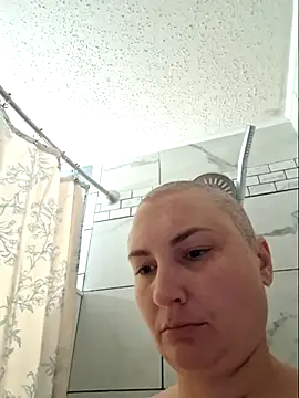 MilfyMrsRobinson online show from April 29, 4:00 pm