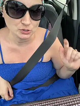 Snapshot of MilfyMrsRobinson chatting on July 9, 9:08 pm MilfyMrsRobinson online show from July 9, 9:08 pm