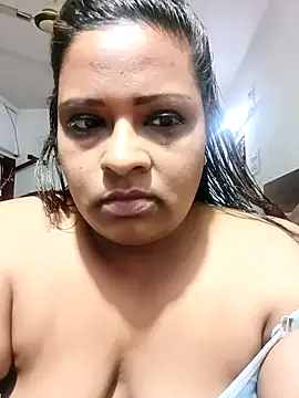 Snapshot of Love_Jenny chatting on February 9, 7:01 am Love Jenny online show from February 9, 7:01 am