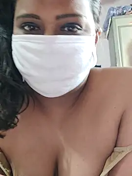 Snapshot of Love_Jenny chatting on February 23, 10:23 am Love Jenny online show from February 23, 10:23 am