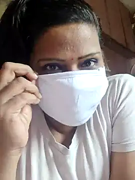 Snapshot of Love_Jenny chatting on May 3, 4:29 am Love Jenny online show from May 3, 4:29 am
