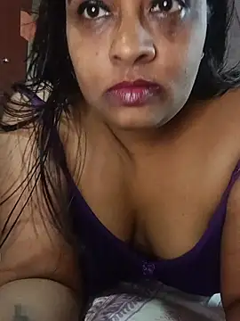 Snapshot of Love_Jenny chatting on June 15, 6:26 am Love Jenny online show from June 15, 6:26 am