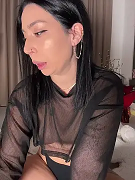 Snapshot of KimArts chatting on February 17, 7:53 pm KimArts online show from February 17, 7:53 pm