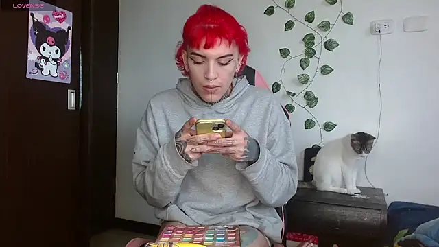 charlotbelucci  online show from March 28, 11:54 am