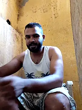 Snapshot of ListedLoin chatting on July 7, 10:30 am ListedLoin online show from July 7, 10:30 am