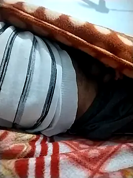 Snapshot of myhot1551 chatting on February 15, 5:17 pm myhot1551 online show from February 15, 5:17 pm