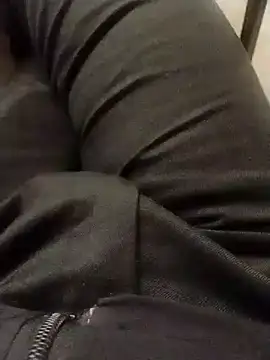 Snapshot of myhot1551 chatting on February 19, 9:17 am myhot1551 online show from February 19, 9:17 am