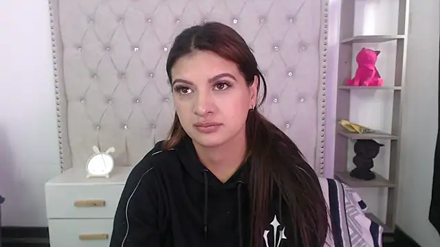 Abril Squirt online show from April 15, 3:41 pm