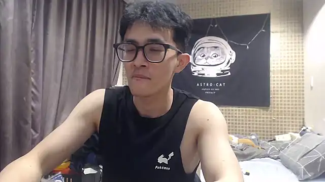 Snapshot of Stevenjt chatting on June 23, 1:42 pm Stevenjt online show from June 23, 1:42 pm