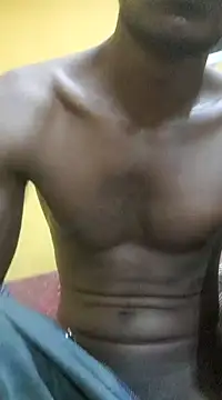 Snapshot of Tamil_boy_age28 chatting on December 29, 10:36 pm Tamil boy age28 online show from December 29, 10:36 pm