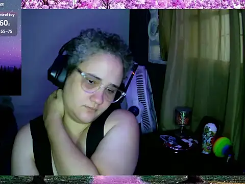 lolalicious 758 online show from September 19, 11:33 am