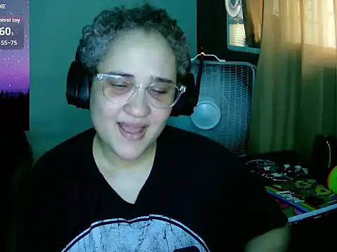 lolalicious 758 online show from October 6, 6:05 pm