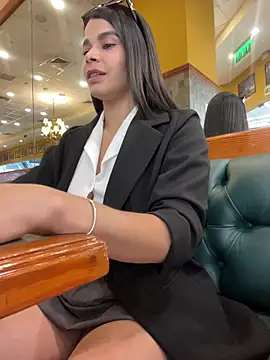 DaryRos online show from March 31, 8:09 pm