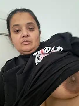 sarahhh1987 online show from November 3, 9:32 am