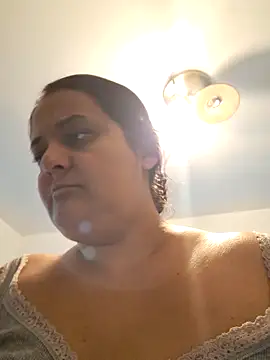 sarahhh1987 online show from November 11, 8:47 am