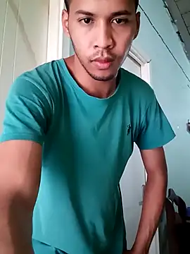 gymboy-erick23 online show from April 12, 6:57 pm