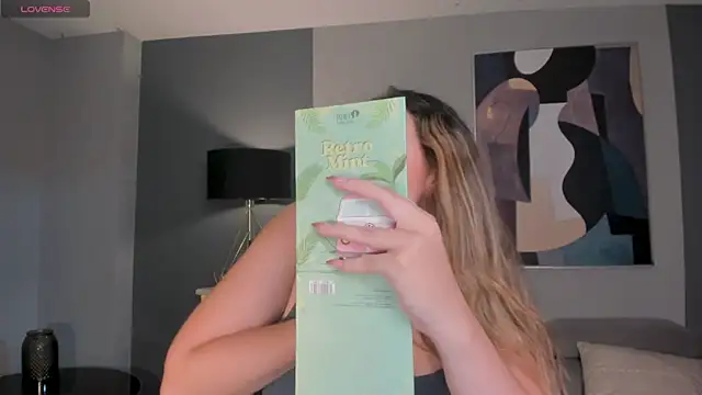 BellaRose X online show from April 6, 12:30 am