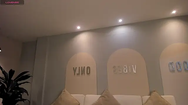 AliceHarper  online show from January 16, 11:31 pm