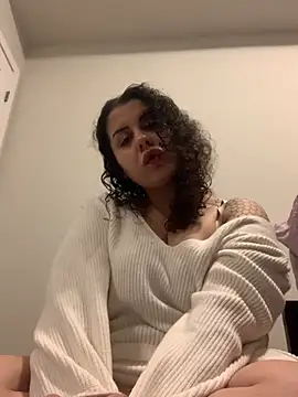 holyeroticss online show from February 28, 2:12 am