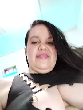 lunanataly online show from January 2, 2:43 am