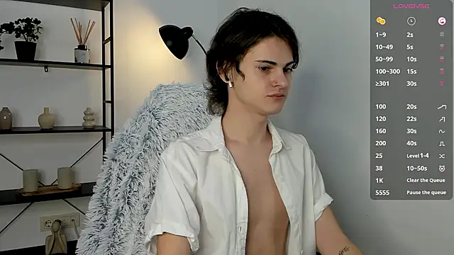 Snapshot of little_femb0y chatting on February 12, 11:38 am little femb0y online show from February 12, 11:38 am