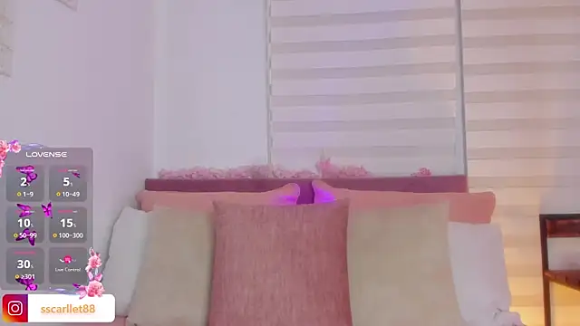 Snapshot of ScarlletFoxx chatting on January 18, 8:30 pm ScarlletFoxx online show from January 18, 8:30 pm