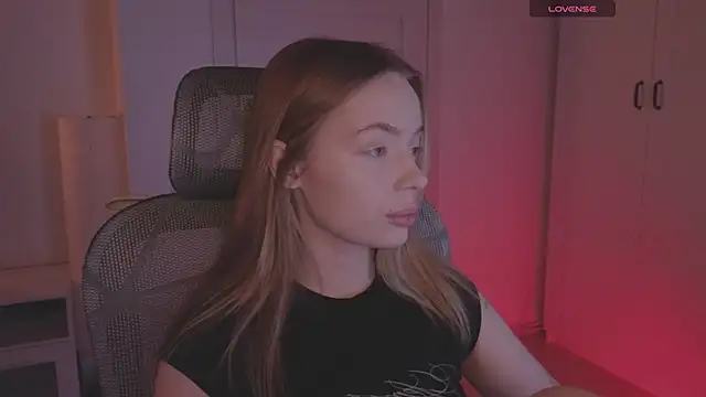  MayShy  online show from October 25, 1:18 pm