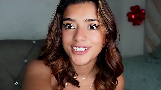 Snapshot of Rebecca_055 chatting on November 1, 4:14 am Rebecca 055 online show from November 1, 4:14 am