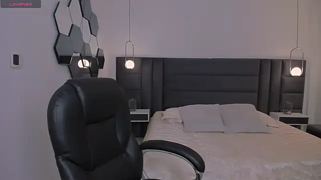 AnaisNin online show from November 14, 3:16 am