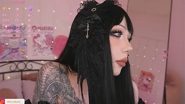 Misa Sakurai online show from August 1, 7:02 pm