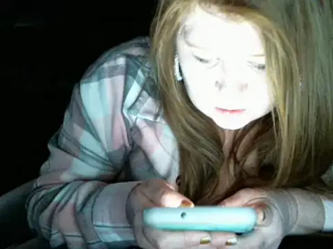 Snapshot of alishababy5678 chatting on February 15, 5:30 am alishababy5678 online show from February 15, 5:30 am