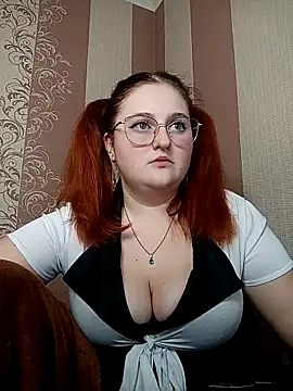 Snapshot of WhiteBellaX chatting on February 13, 9:44 pm WhiteBellaX online show from February 13, 9:44 pm