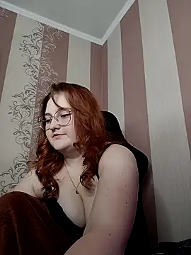 Snapshot of WhiteBellaX chatting on February 16, 7:04 am WhiteBellaX online show from February 16, 7:04 am