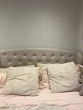 Snapshot of princesslola666 chatting on February 10, 3:05 pm princesslola666 online show from February 10, 3:05 pm