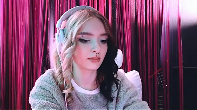 Avi Nile online show from March 11, 5:49 am