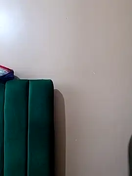 Snapshot of JemaimaPrincess chatting on February 14, 6:45 am JemaimaPrincess online show from February 14, 6:45 am