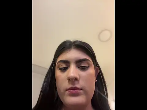 Snapshot of IrisBaker chatting on May 18, 10:15 pm IrisBaker online show from May 18, 10:15 pm