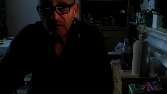 Snapshot of tino66 chatting on May 8, 7:52 pm tino66 online show from May 8, 7:52 pm