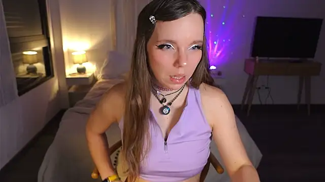 Snapshot of Ayra_Lust chatting on June 8, 1:28 am Ayra Lust online show from June 8, 1:28 am