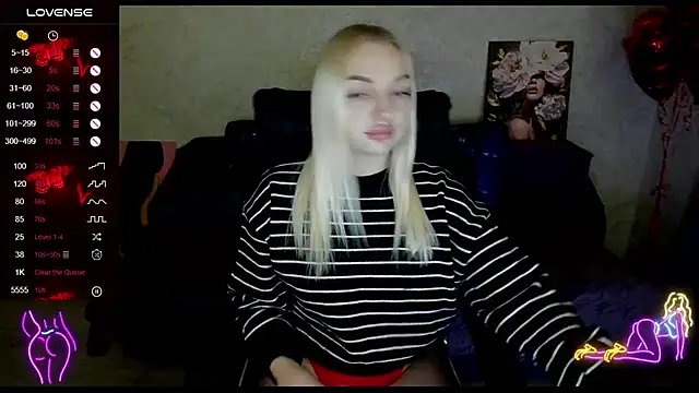 Snapshot of Stella__Cox chatting on February 23, 4:15 pm Stella Cox online show from February 23, 4:15 pm