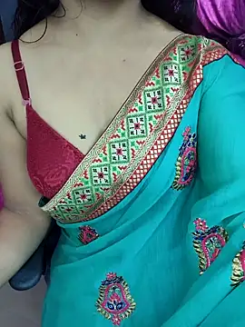 Snapshot of Tanvi-patil chatting on September 11, 4:56 am Tanvi-patil online show from September 11, 4:56 am