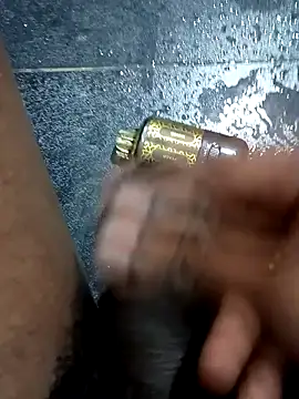 Snapshot of SexyMama_boy chatting on January 21, 4:27 pm SexyMama boy online show from January 21, 4:27 pm