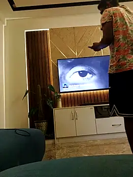 Snapshot of SexyMama_boy chatting on October 3, 4:04 pm SexyMama boy online show from October 3, 4:04 pm