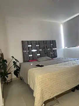 rossth1 online show from February 25, 7:23 pm