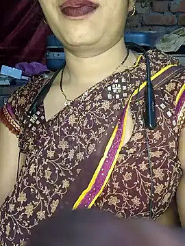 Snapshot of Simaran_bhabhi chatting on January 17, 6:57 am Simaran bhabhi online show from January 17, 6:57 am