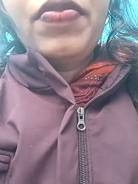 Snapshot of Simaran_bhabhi chatting on January 19, 1:43 am Simaran bhabhi online show from January 19, 1:43 am