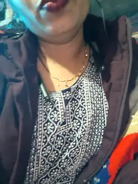 Snapshot of Simaran_bhabhi chatting on January 29, 4:47 am Simaran bhabhi online show from January 29, 4:47 am