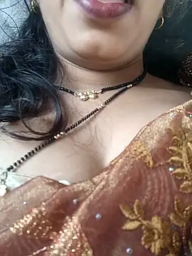 Snapshot of Simaran_bhabhi chatting on February 28, 10:09 am Simaran bhabhi online show from February 28, 10:09 am