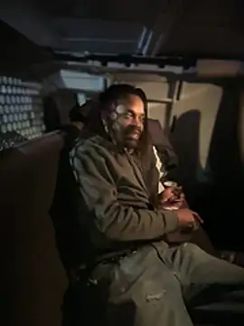 1BeautyN1Beast online show from March 5, 1:45 am