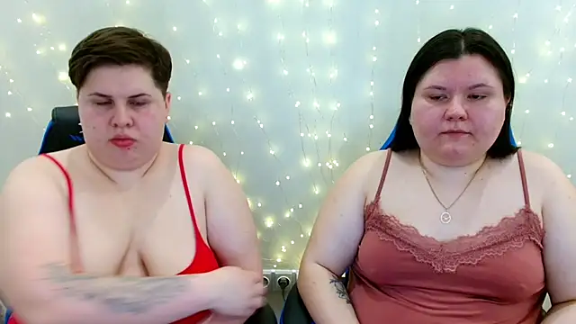 BeckyAndHellen online show from March 8, 8:34 pm